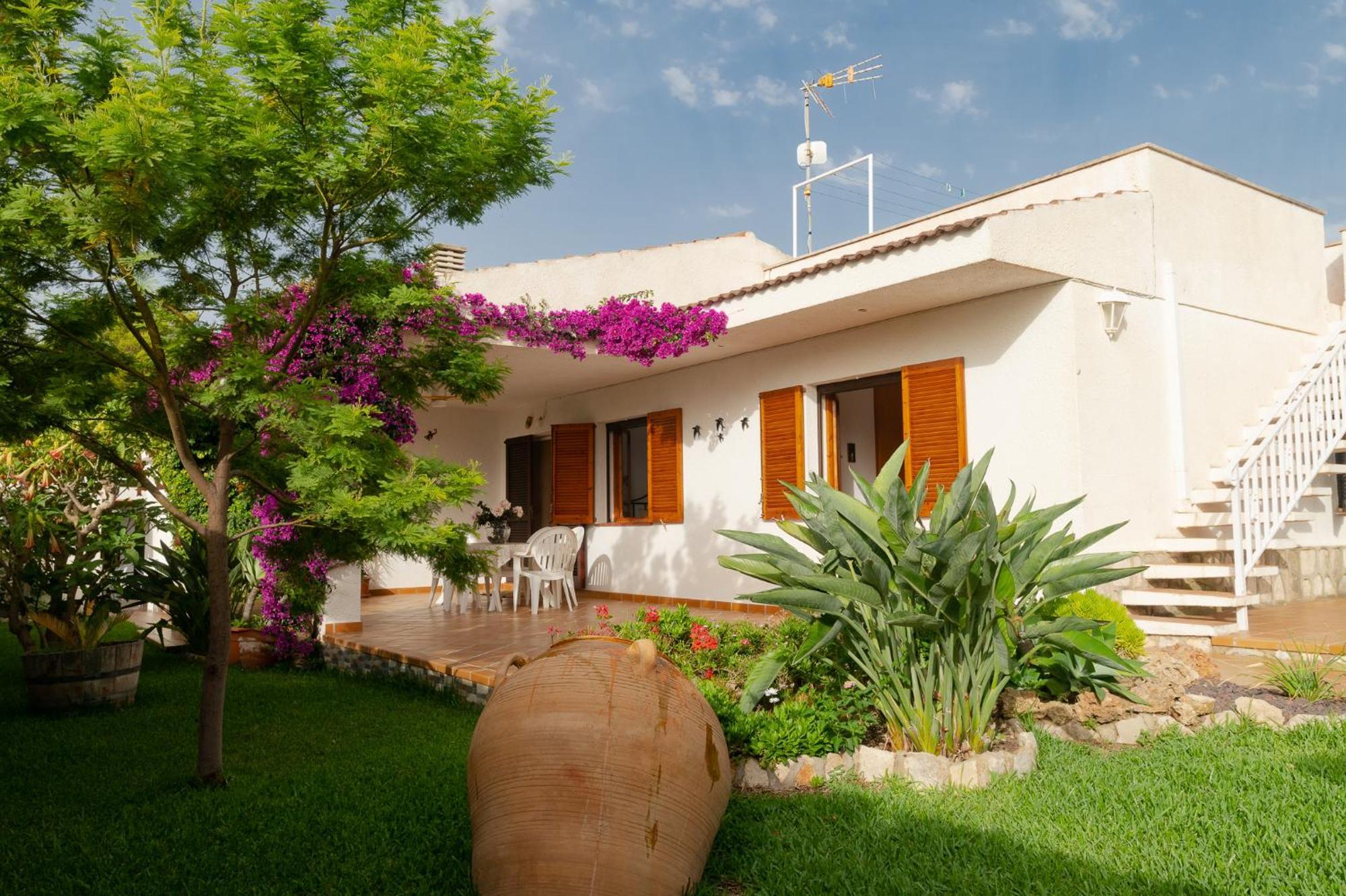 Exclusiva Villa Con Piscina Calafat Exterior foto